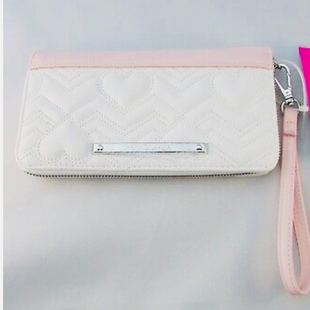 Betsey Johnson wallet / wristlet!! - Picture 2 of 6